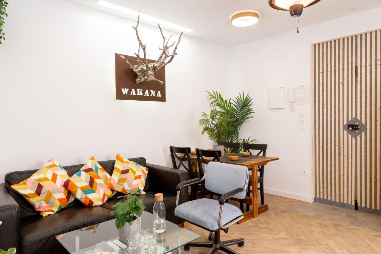 Wakana Apartment